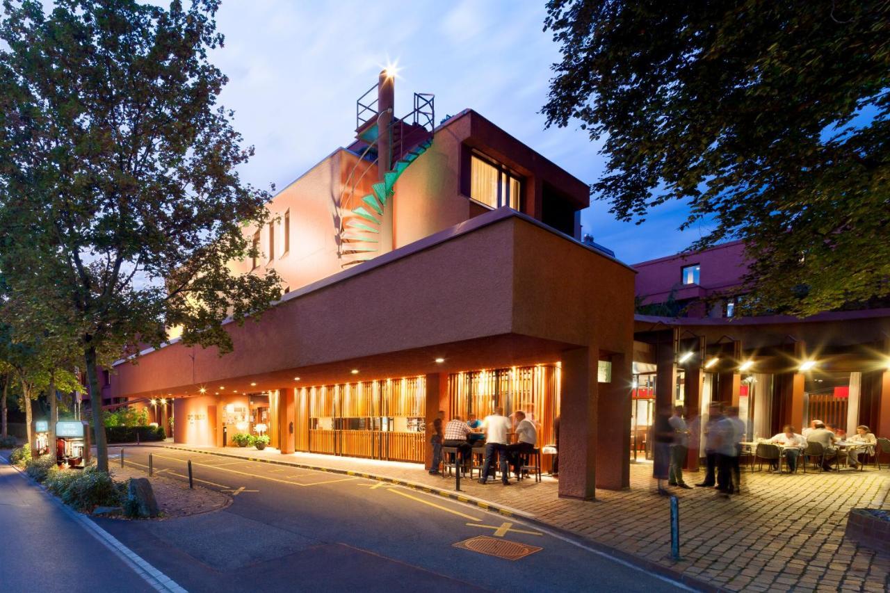 Ramada By Wyndham Du Parc Hotel