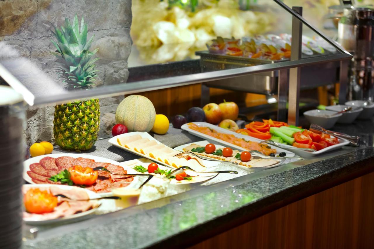 Ramada By Wyndham Du Parc Hotel 4*